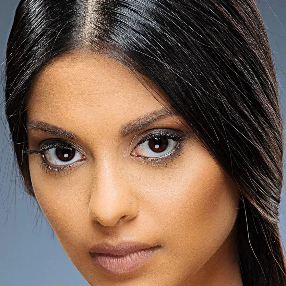 BOGO SACHA BUTTERCUP All day wear Setting Powder No Ash & Blurs Fine Lines Pores